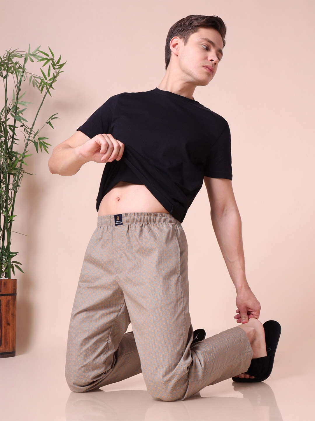 

URBAN SCOTTISH Men Printed Pure Cotton Lounge Pants, Beige