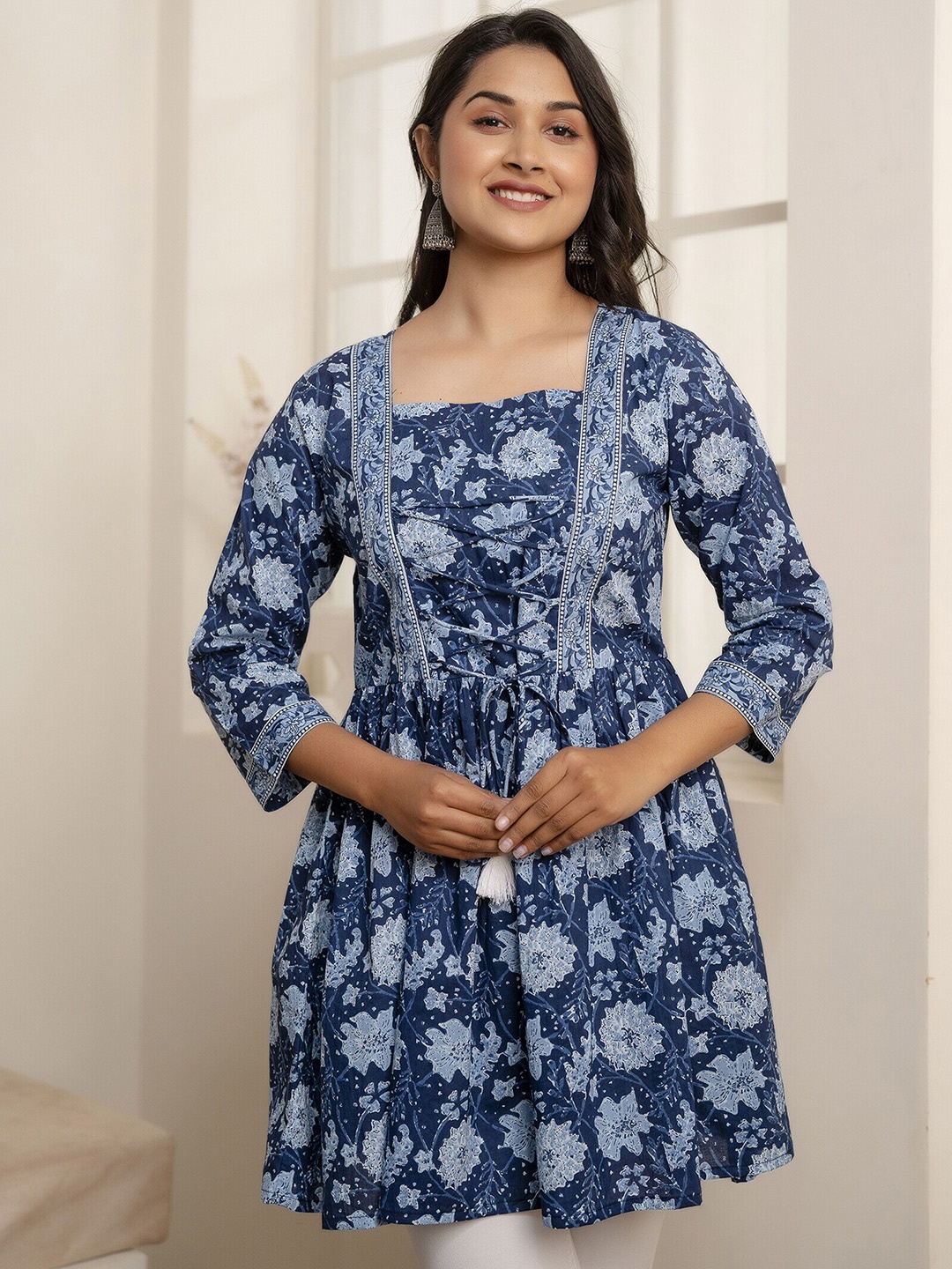 

Nayo Floral Printed Square Neck Pure Cotton Peplum Short Kurti, Blue