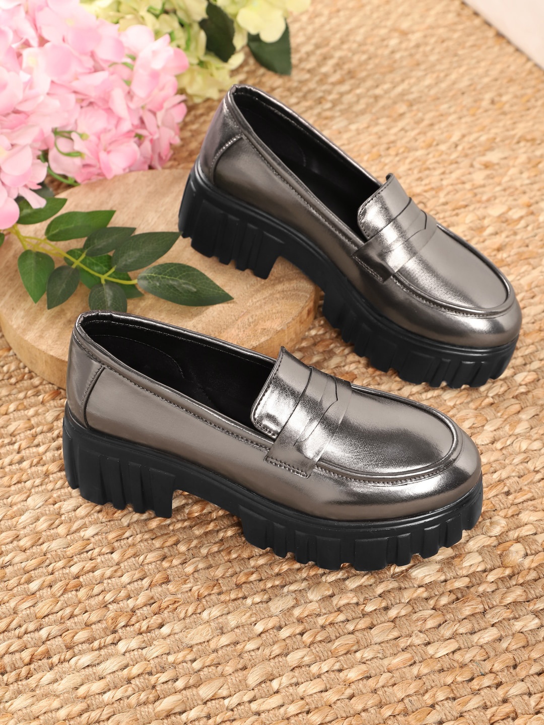 

Truffle Collection Platform Heeled Pumps, Silver