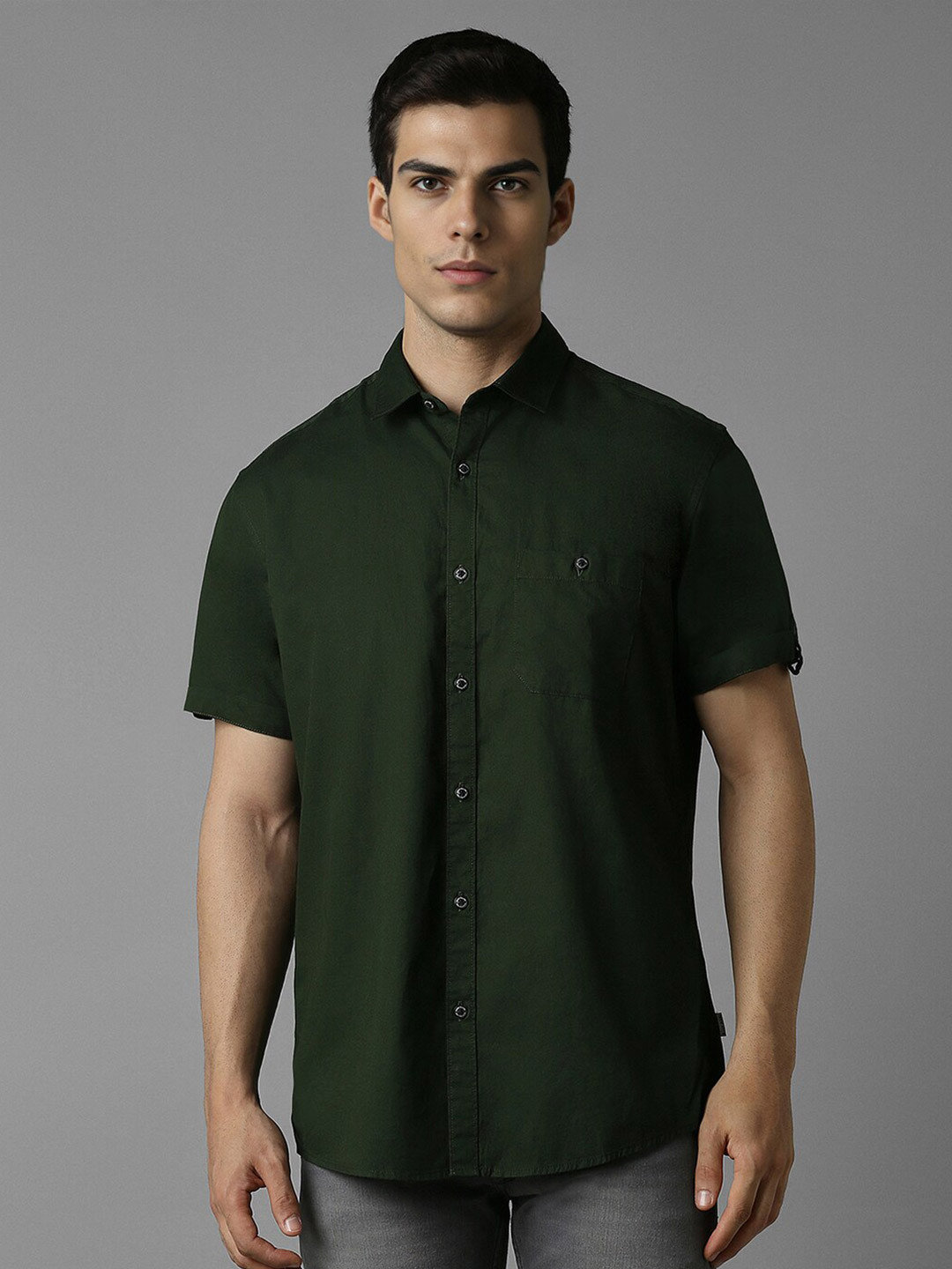 

Louis Philippe Jeans Spread Collar Slim Fit Opaque Casual Cotton Shirt, Green