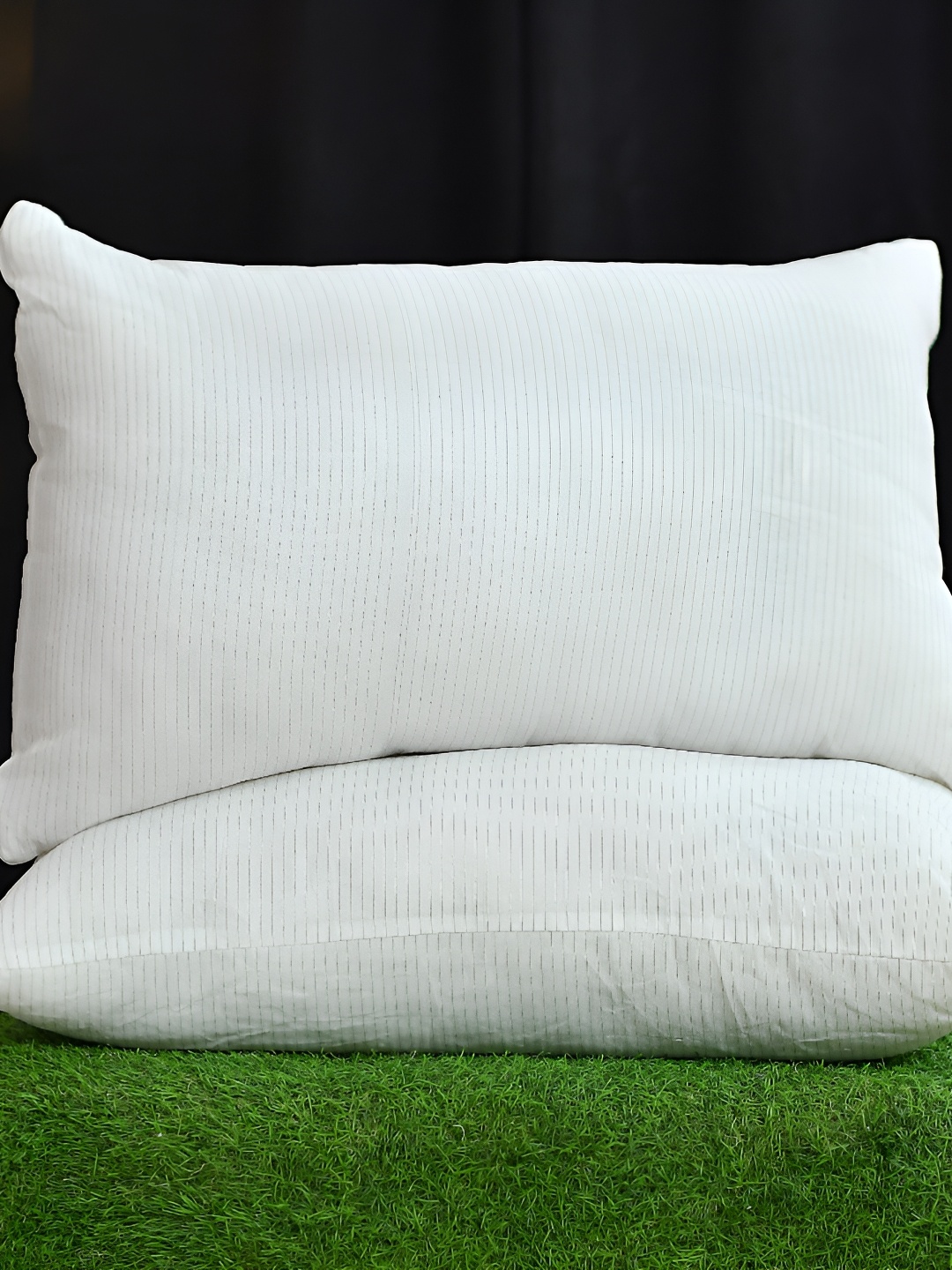 

UrbanArts White 2 Pieces Fibre Filled Breathable Sleep Pillows