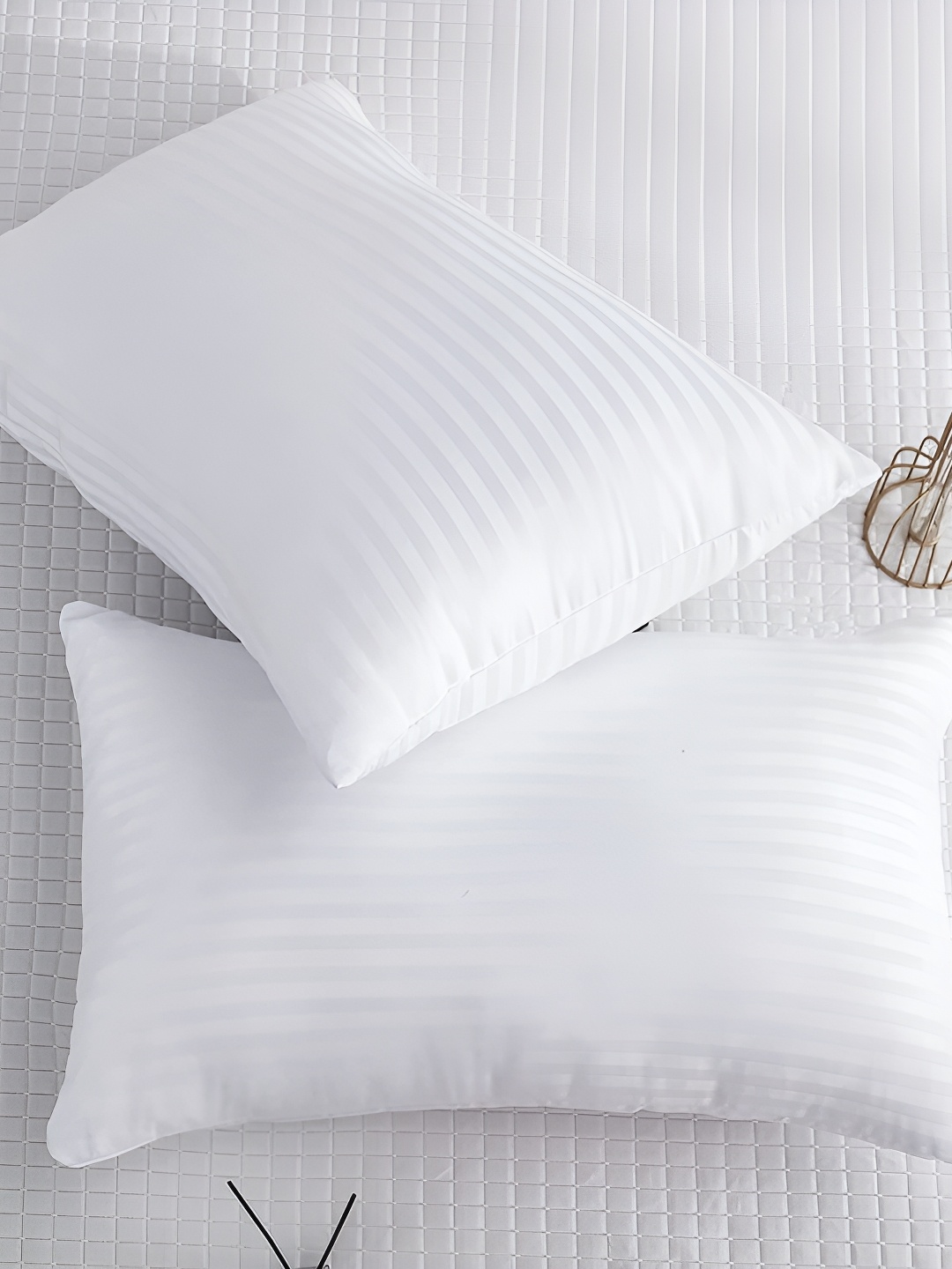 

UrbanArts White 2 Pieces Fibre Filled Breathable Sleep Pillows