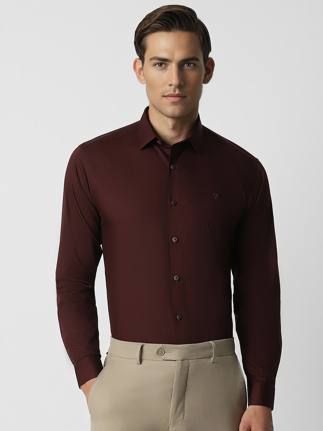 

V Dot Spread Collar Slim Fit Party Shirt, Maroon