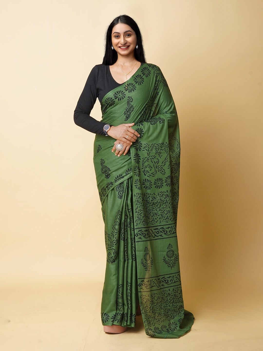 

Unnati Silks Floral Handloom Pure Cotton Block Print Saree, Green