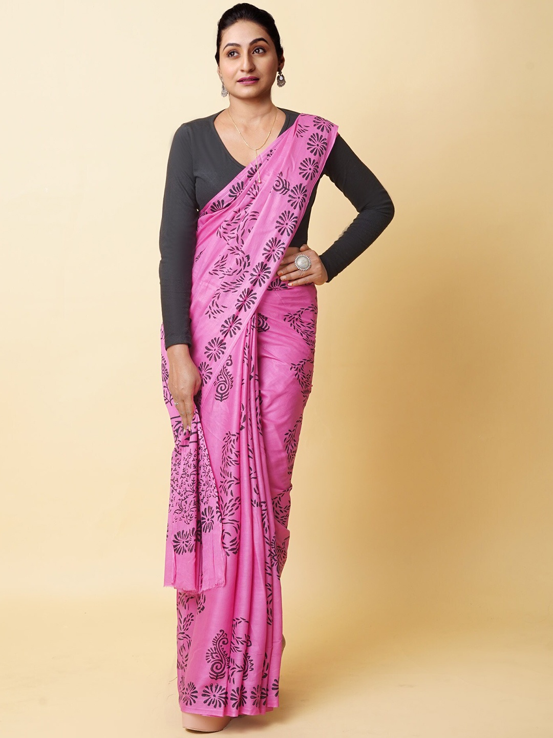 

Unnati Silks Floral Pure Cotton Block Print Saree, Pink