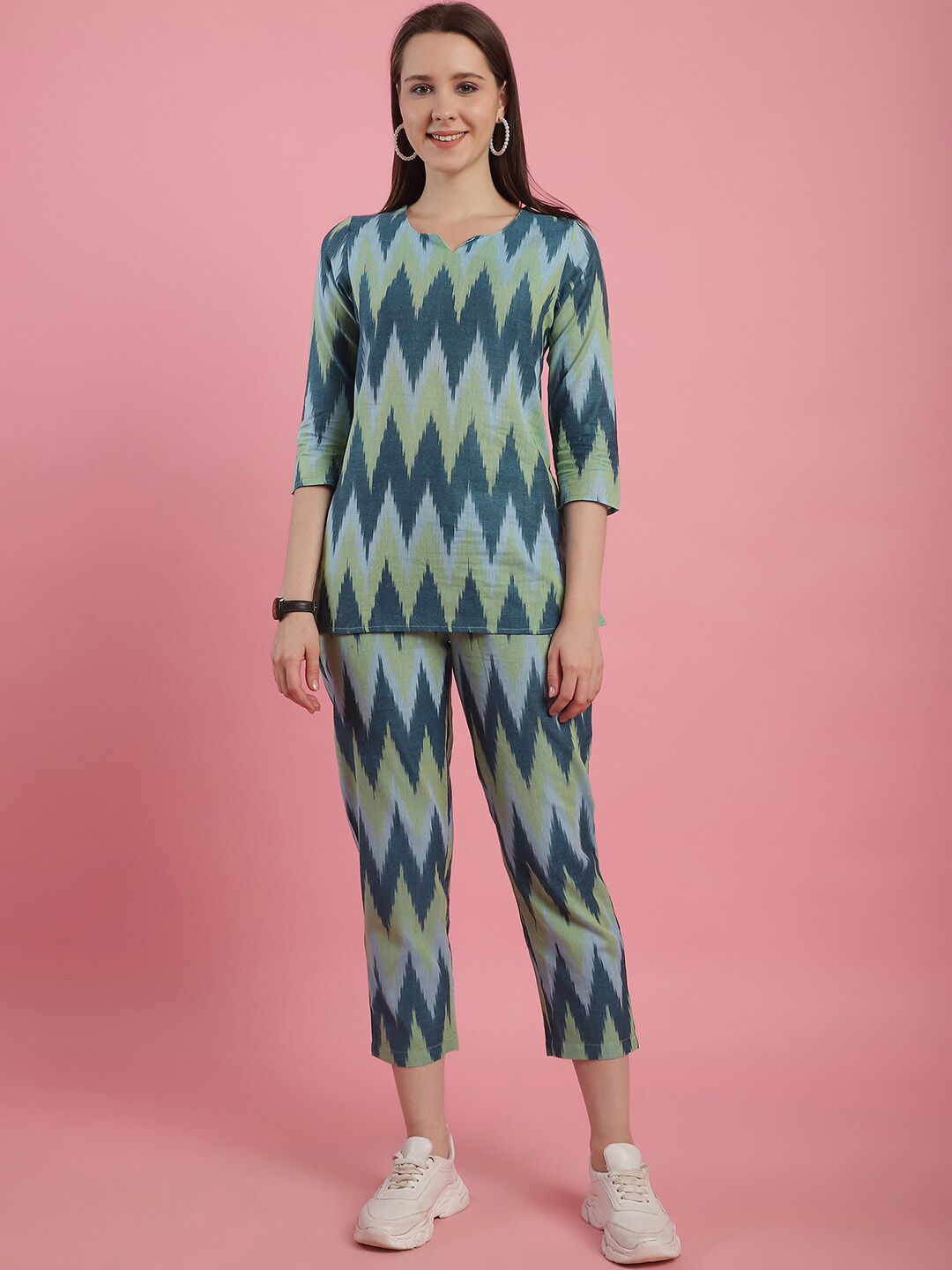 

Prakrti Printed Pure Cotton Top & trouser Co-Ord Set, Green