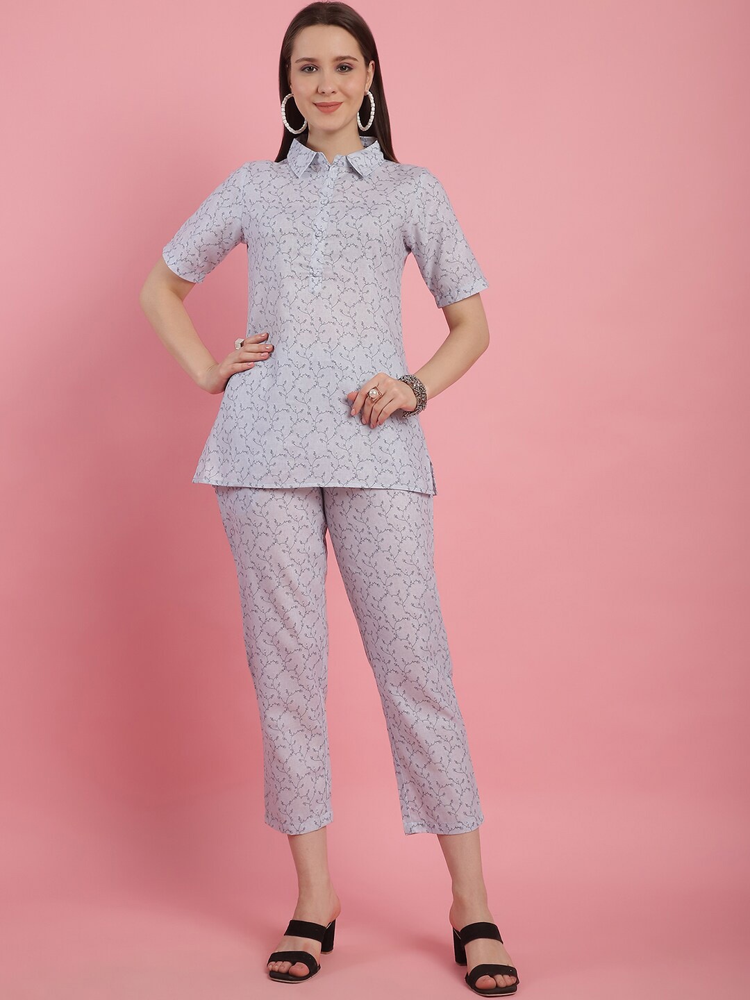 

Prakrti Blue Jaal Printed Pure Cotton Top With Trousers Co-Ords