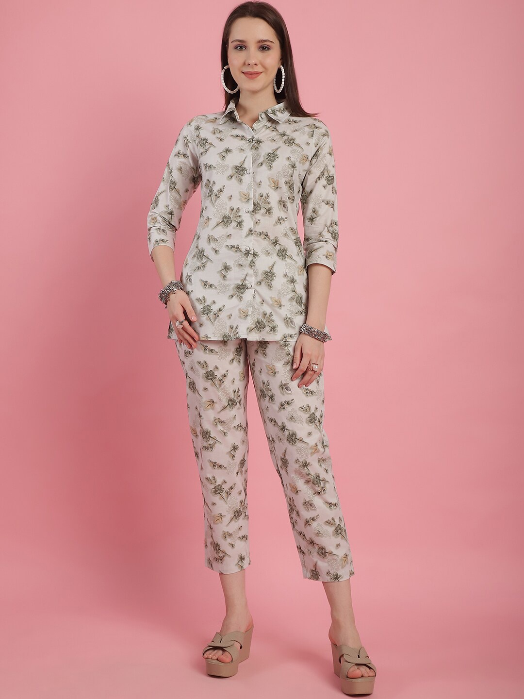 

Prakrti Off White Floral Printed Shirt Collar Pure Cotton Top With Trousers Co-Ords