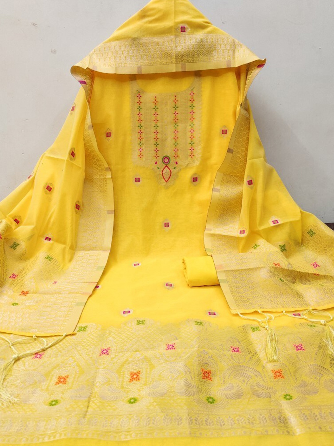 

KALINI Pure Silk Unstitched Dress Material, Yellow