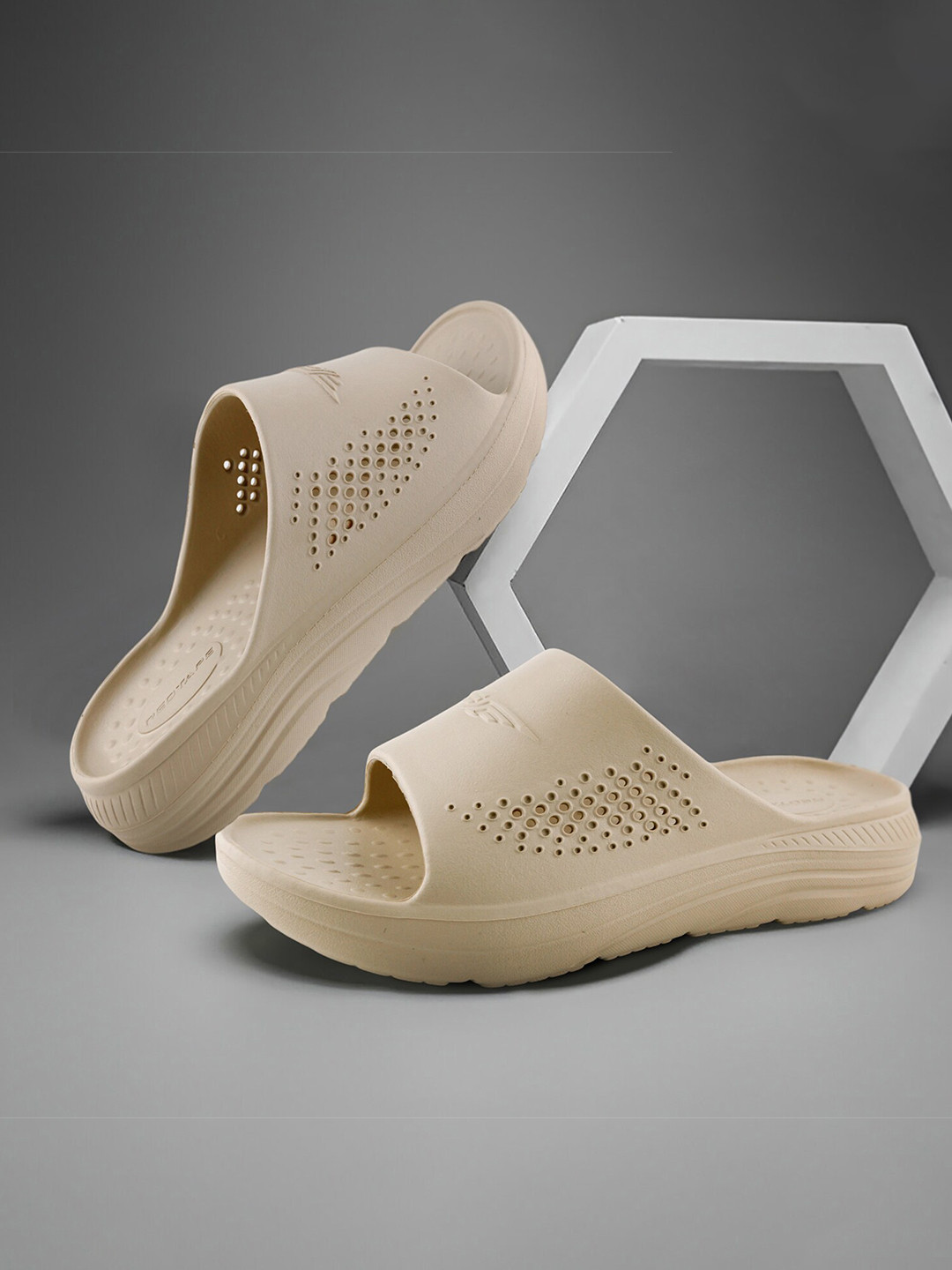 

Red Tape Men Textured Sliders, Beige