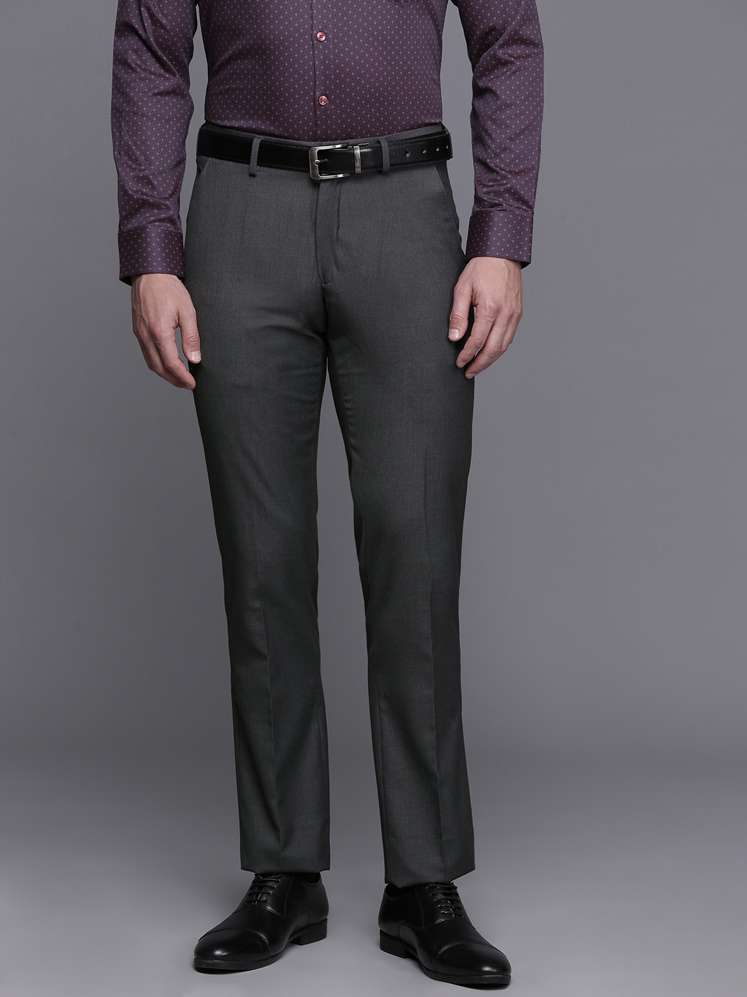

Louis Philippe Men Solid Formal Trousers, Charcoal