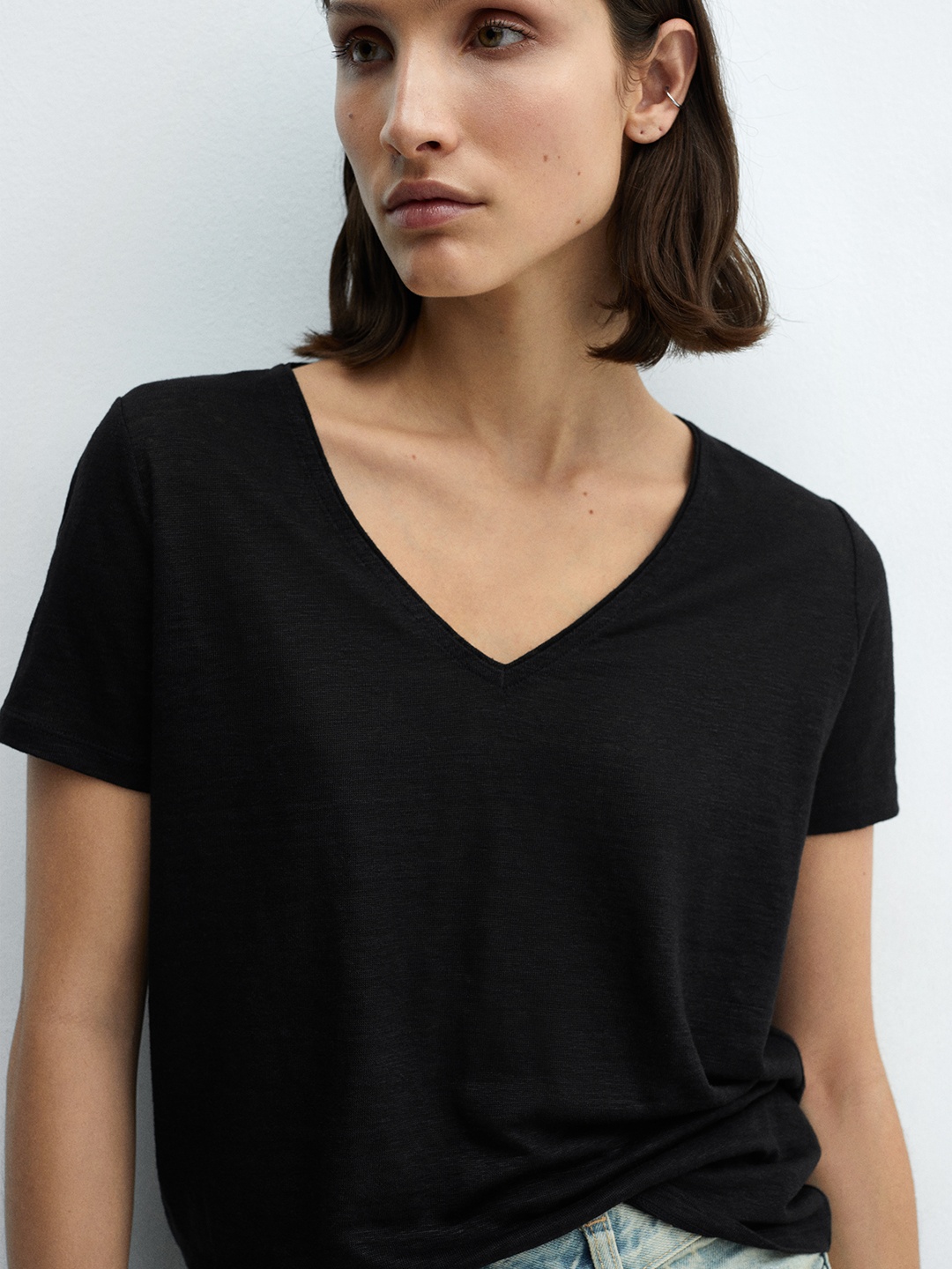

MANGO V-Neck Linen T-shirt, Black