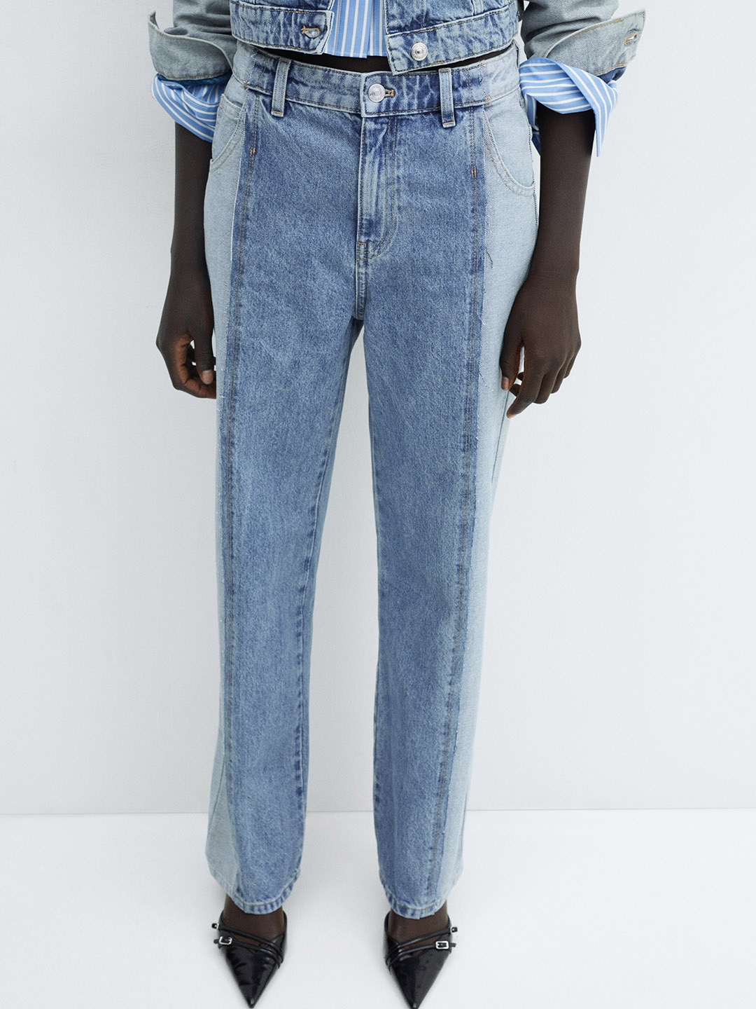 

MANGO Women Straight Fit Colourblocked Jeans, Navy blue