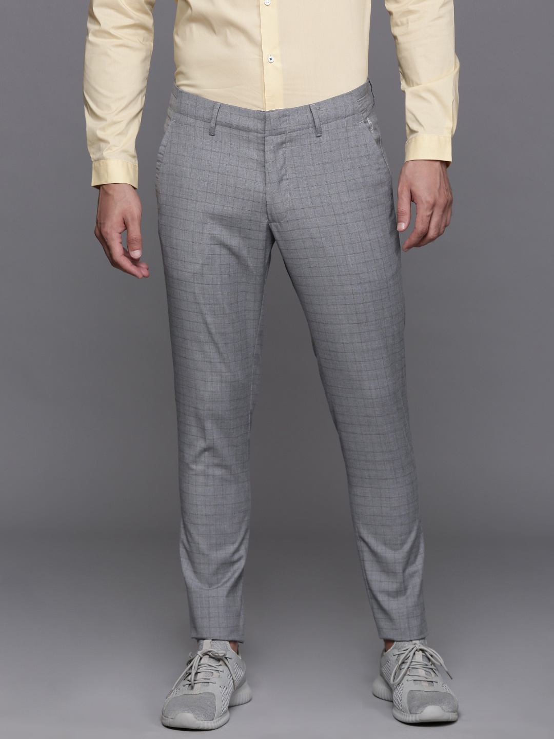 

Louis Philippe Ath.Work Men Checked Comfort Tapered Fit Smart Casual Trousers, Grey