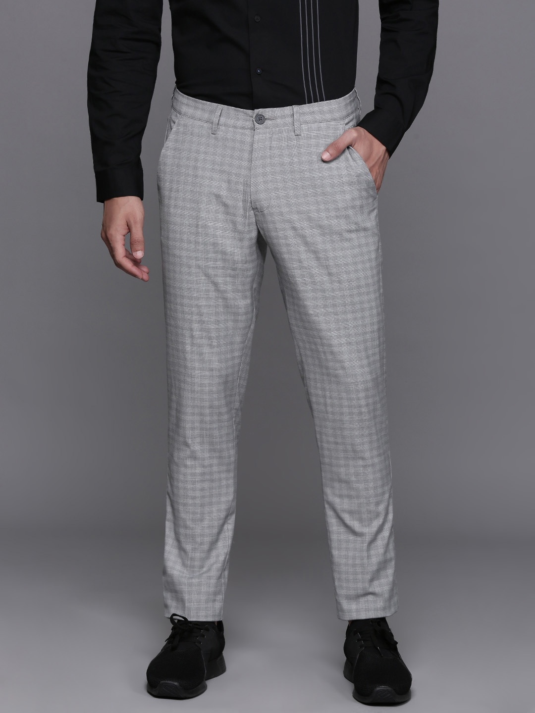 

Louis Philippe Ath.Work Men Checked Comfort Tapered Fit Smart Casual Trousers, Grey