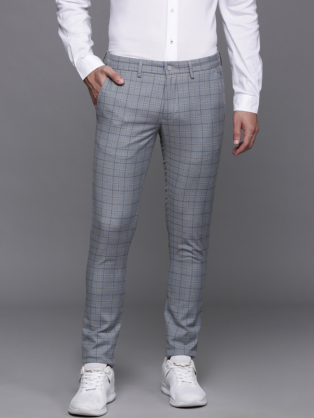

Louis Philippe Ath.Work Men Checked Comfort Tapered Fit Low-Rise Smart Casual Trousers, Grey