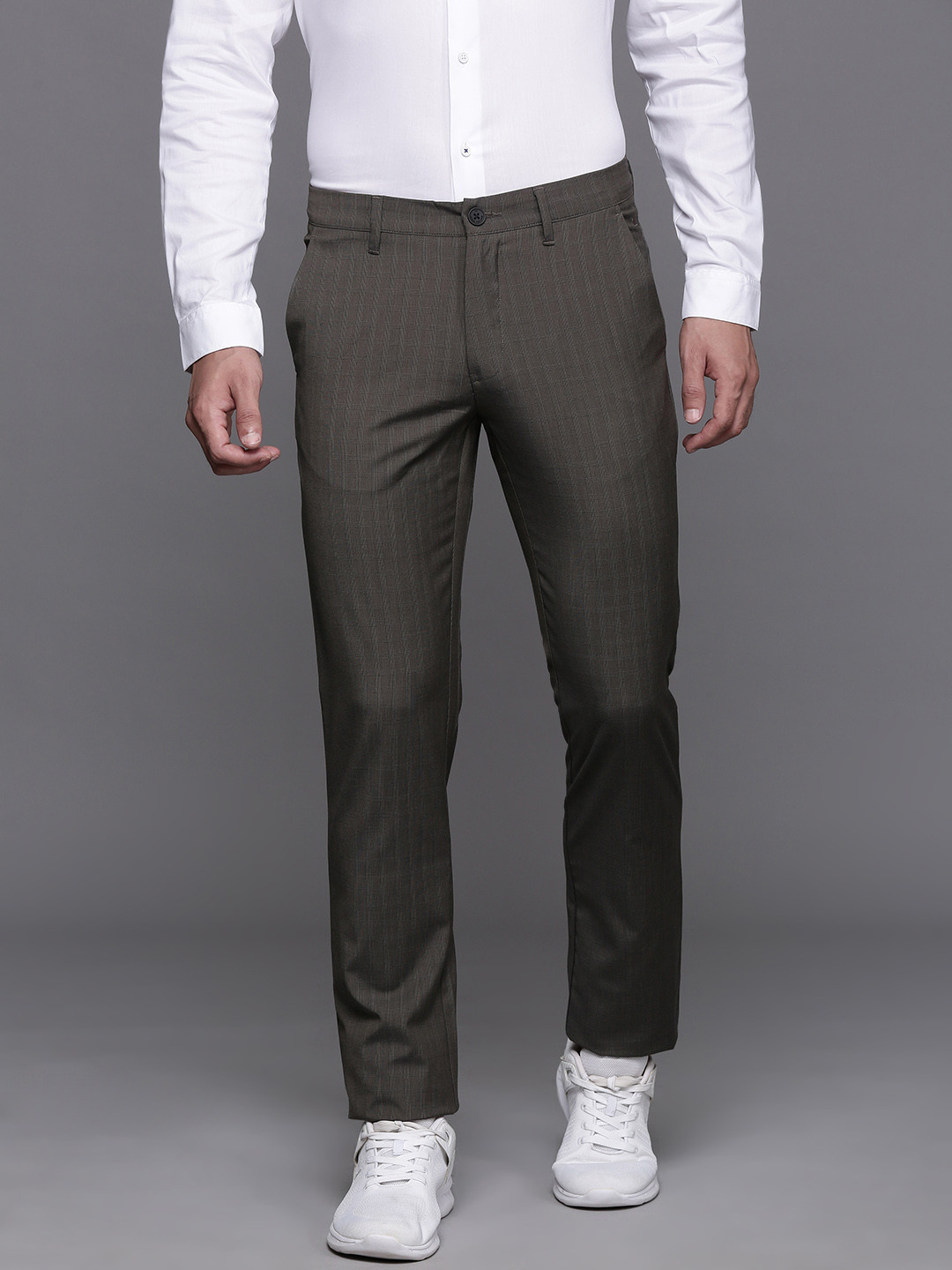 

Louis Philippe Ath.Work Men Checked Tapered Fit Smart Casual Trousers, Brown