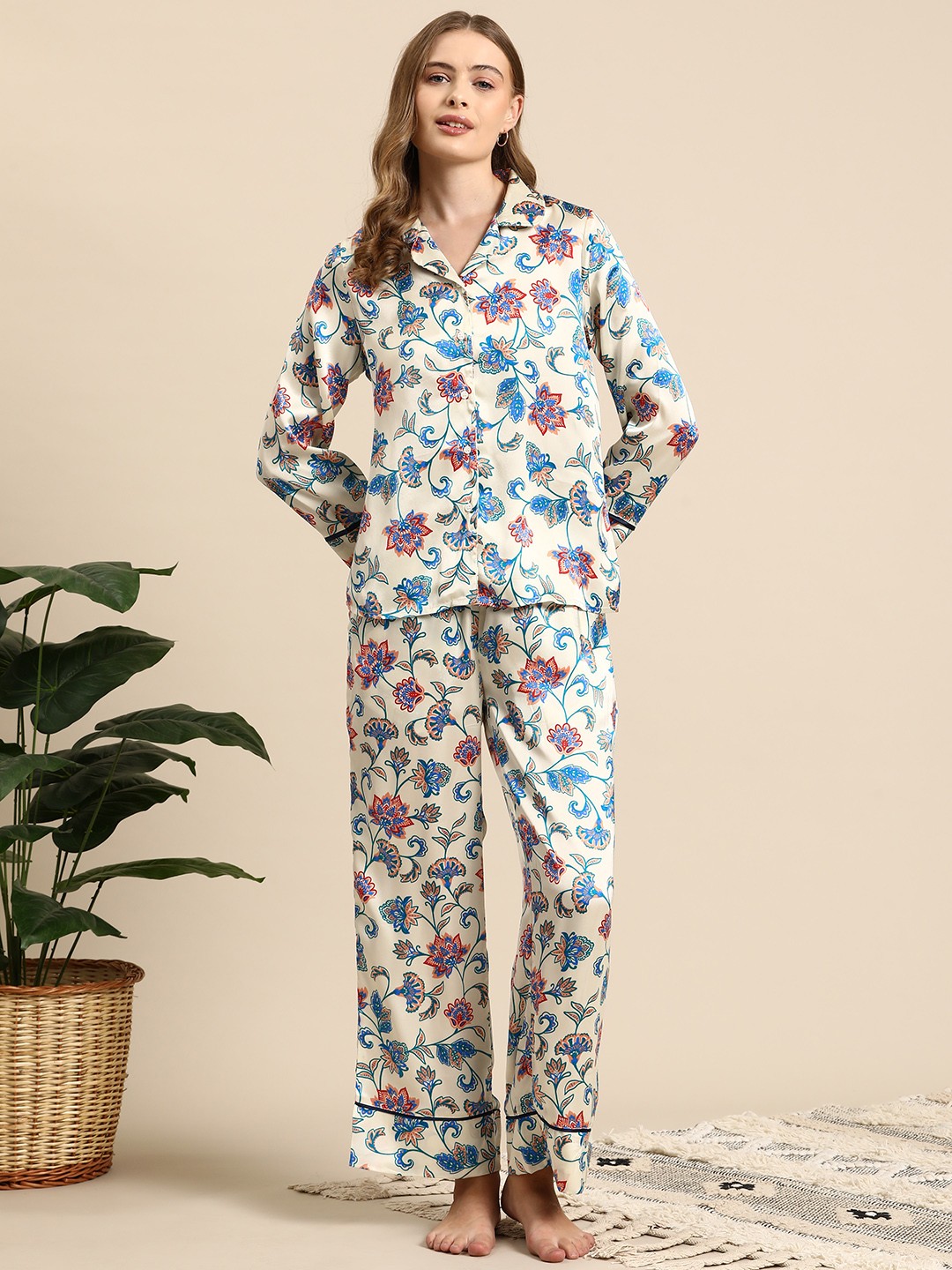 

Mast & Harbour Women Floral Printed Satin Night Suit, White