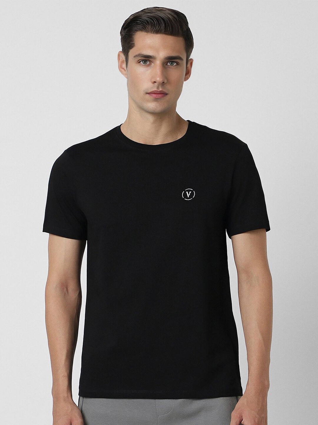 

Van Heusen Crew Neck Slim Fit T-shirt, Black