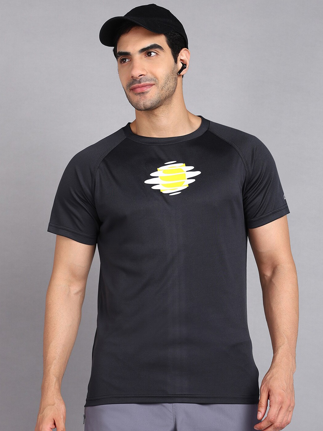 

Slazenger Graphic Printed Round Neck T-shirt, Black