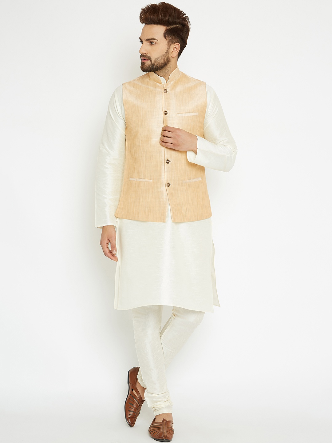 

SOJANYA Men Cream-Coloured & Gold-Toned Solid Kurta with Pyjamas
