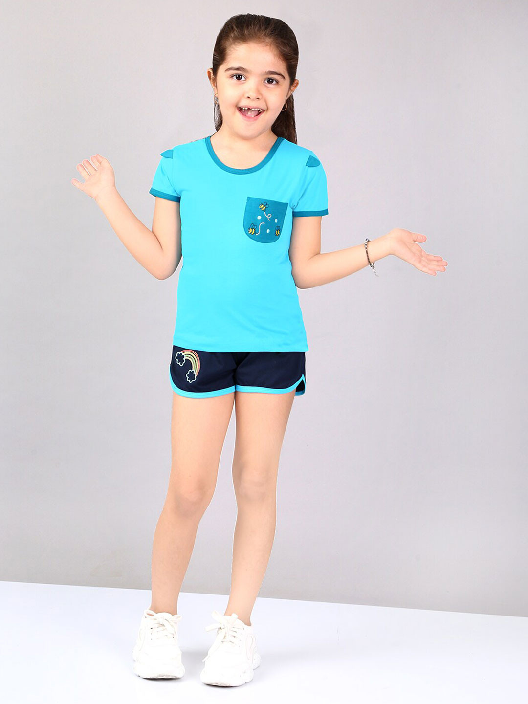 

BAESD Girls Round Neck T-shirt With Shorts, Blue