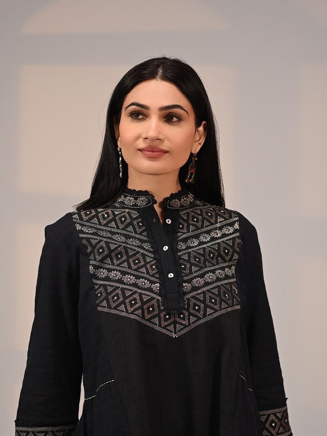 

Lakshita Geometric Embroidered Mandarin Collar Cotton Cotton Regular Top, Black
