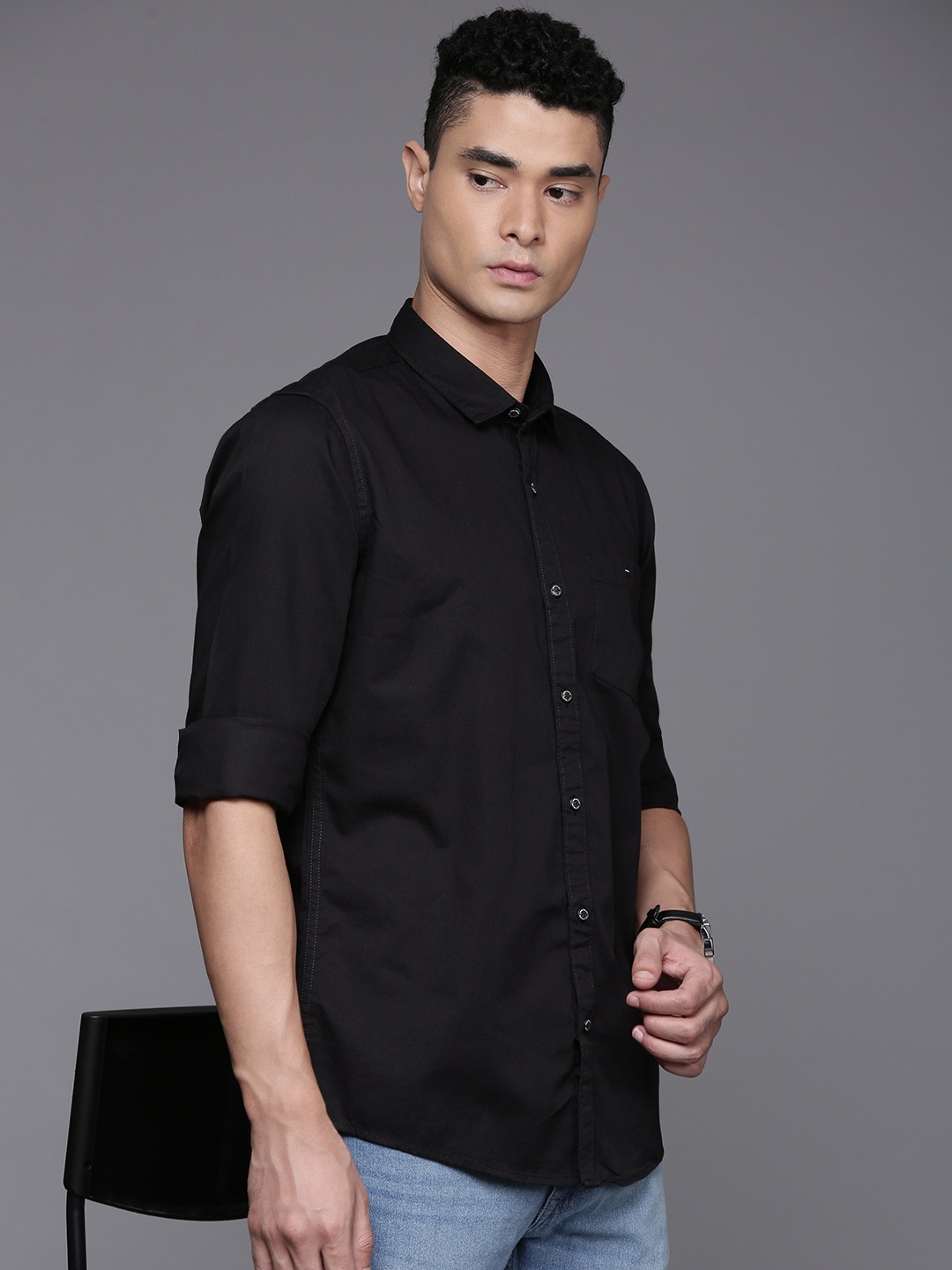 

Louis Philippe Jeans Solid Slim Fit Pure Cotton Casual Shirt, Black
