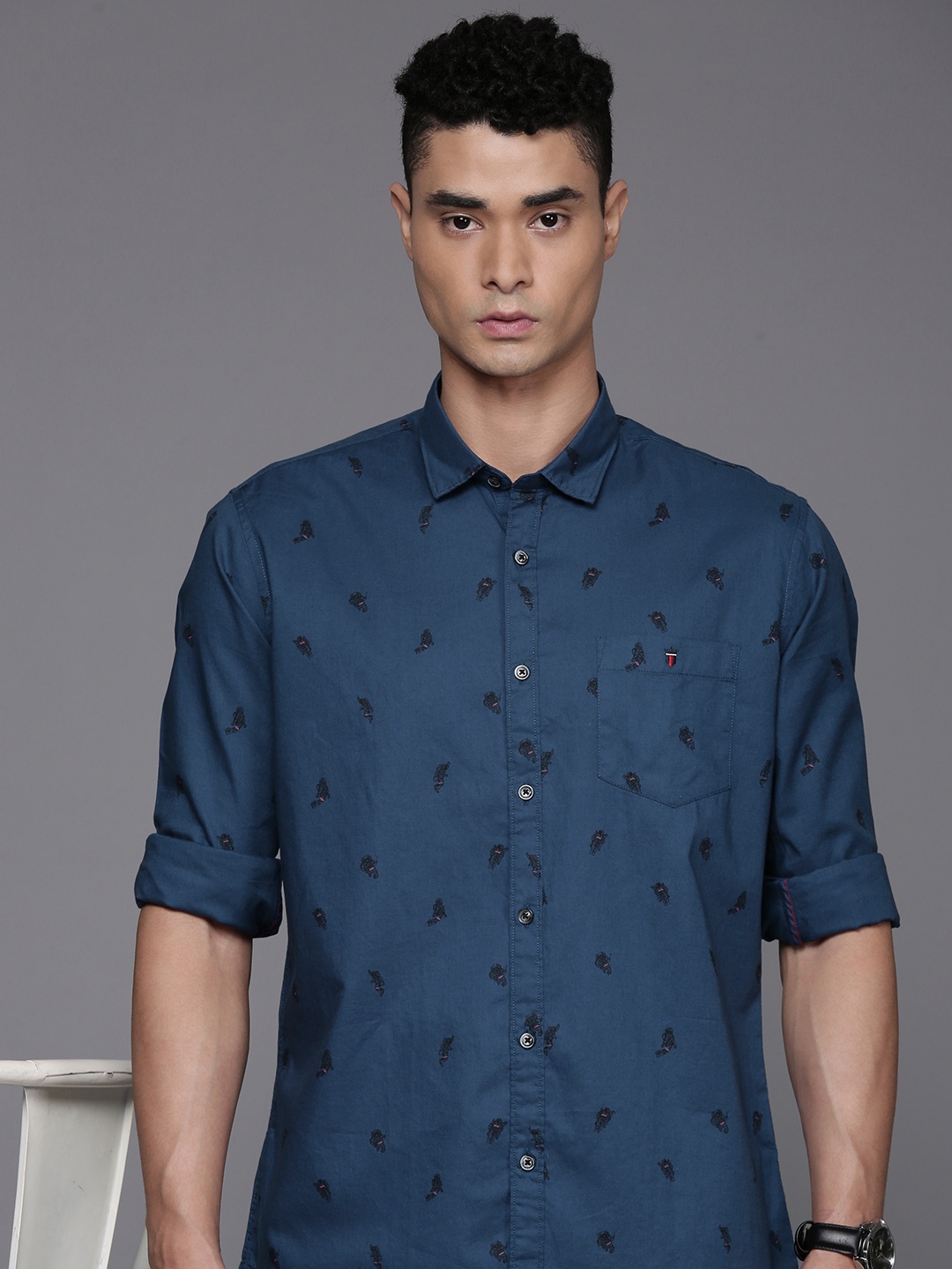 

Louis Philippe Jeans Pure Cotton Slim Fit Opaque Printed Casual Shirt, Navy blue