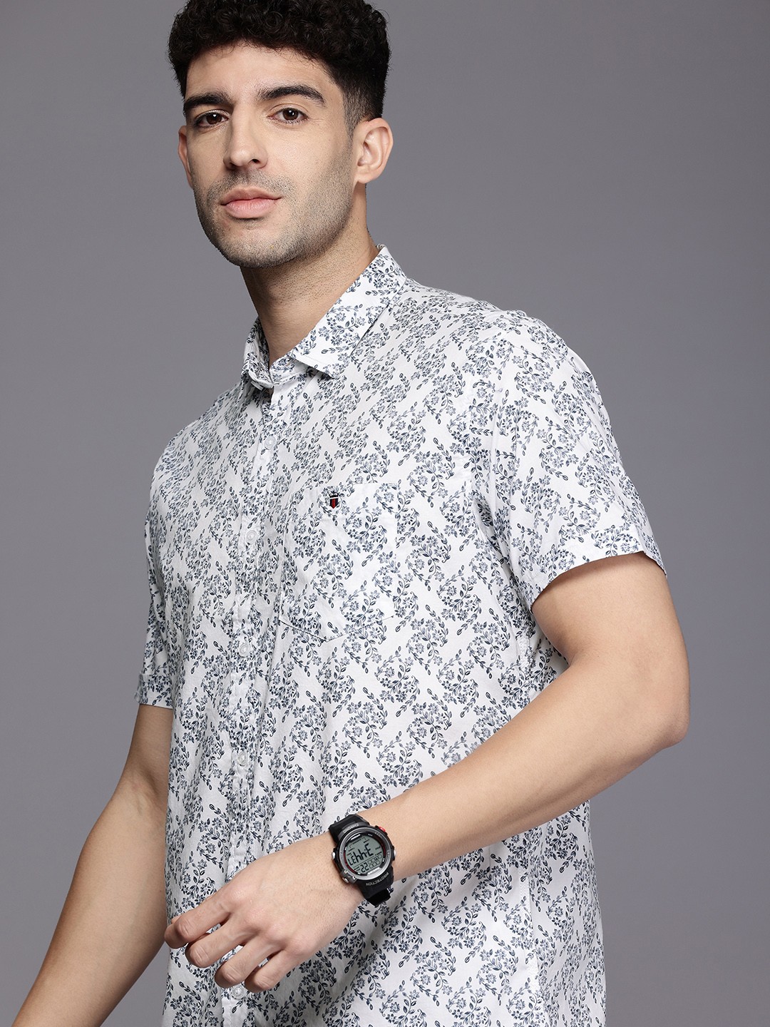 

Louis Philippe Jeans Slim Fit Floral Printed Casual Shirt, White