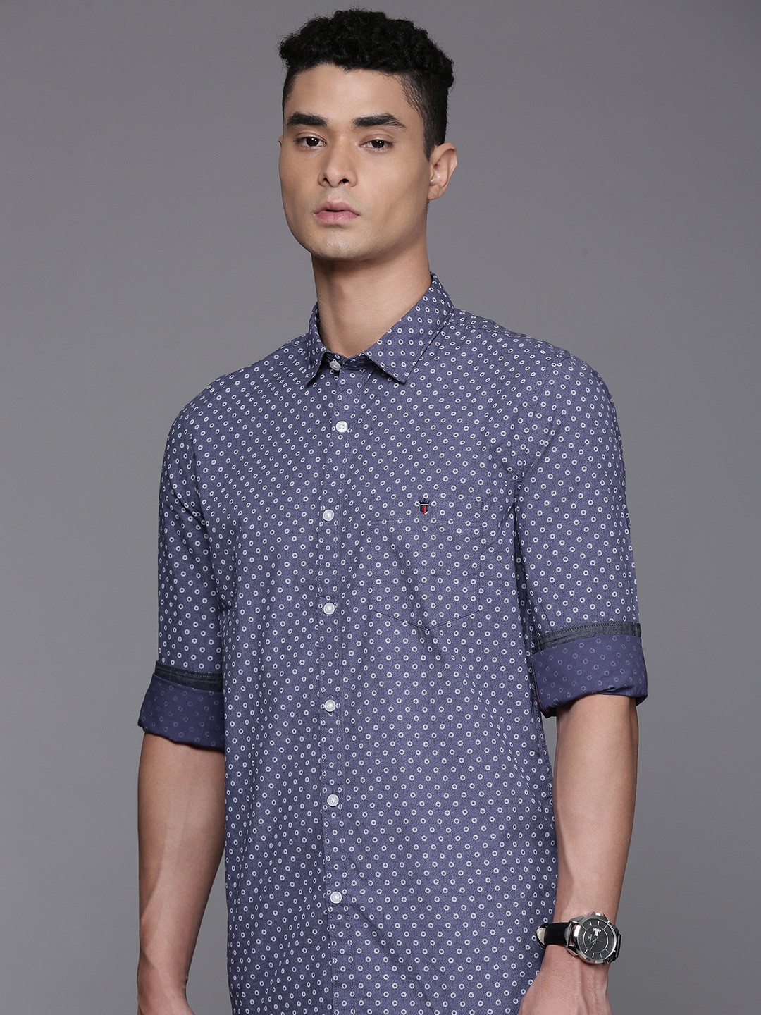 

Louis Philippe Jeans Pure Cotton Super Slim Fit Floral Opaque Printed Casual Shirt, Navy blue