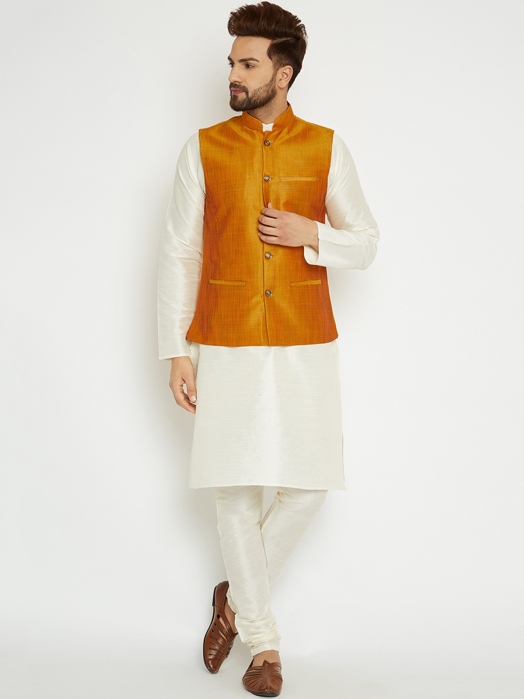 

SOJANYA Men Cream-Coloured & Mustard Solid Kurta with Pyjamas