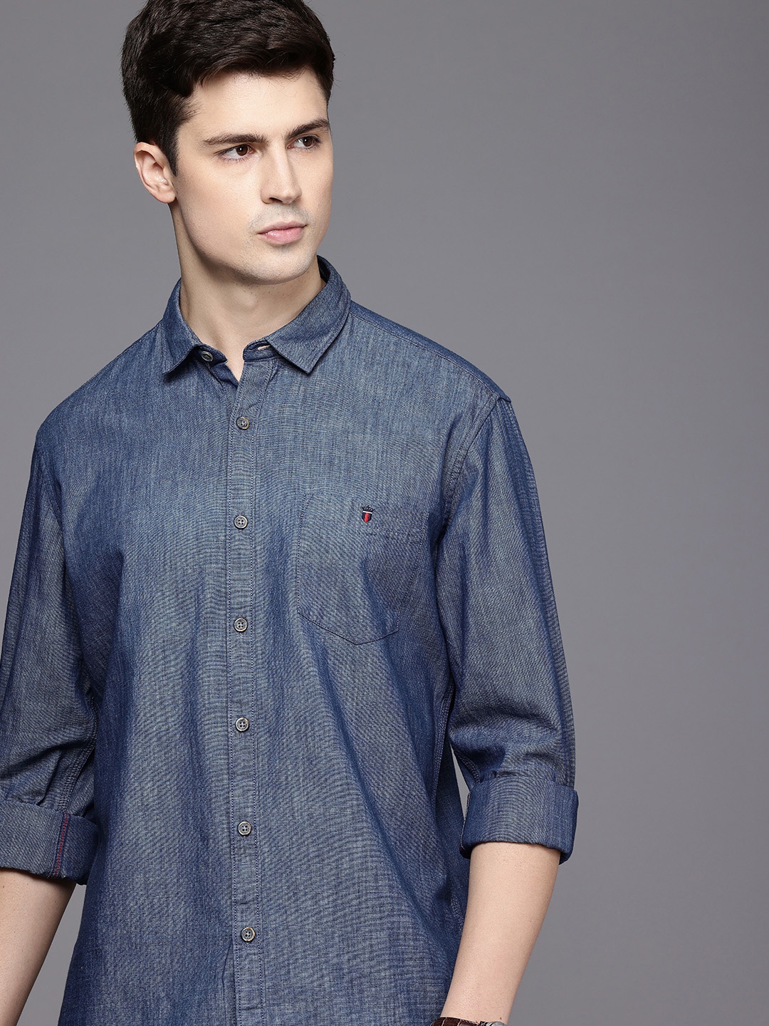 

Louis Philippe Jeans Pure Cotton Chambray Slim Fit Opaque Casual Shirt, Blue