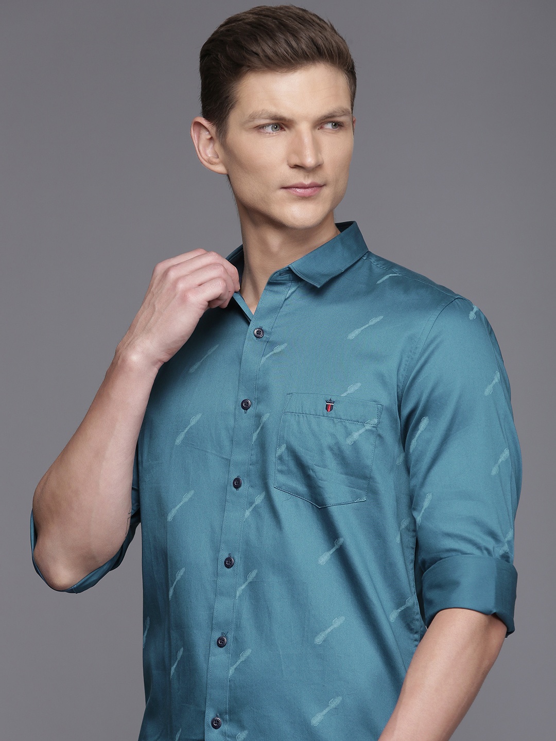 

Louis Philippe Jeans Men Super Slim Fit Printed Pure Cotton Casual Shirt, Teal