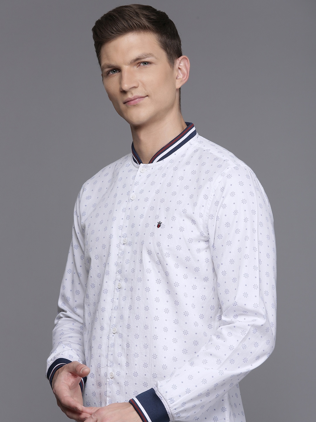 

Louis Philippe Jeans Slim Fit Floral Opaque Printed Pure Cotton Casual Shirt, White