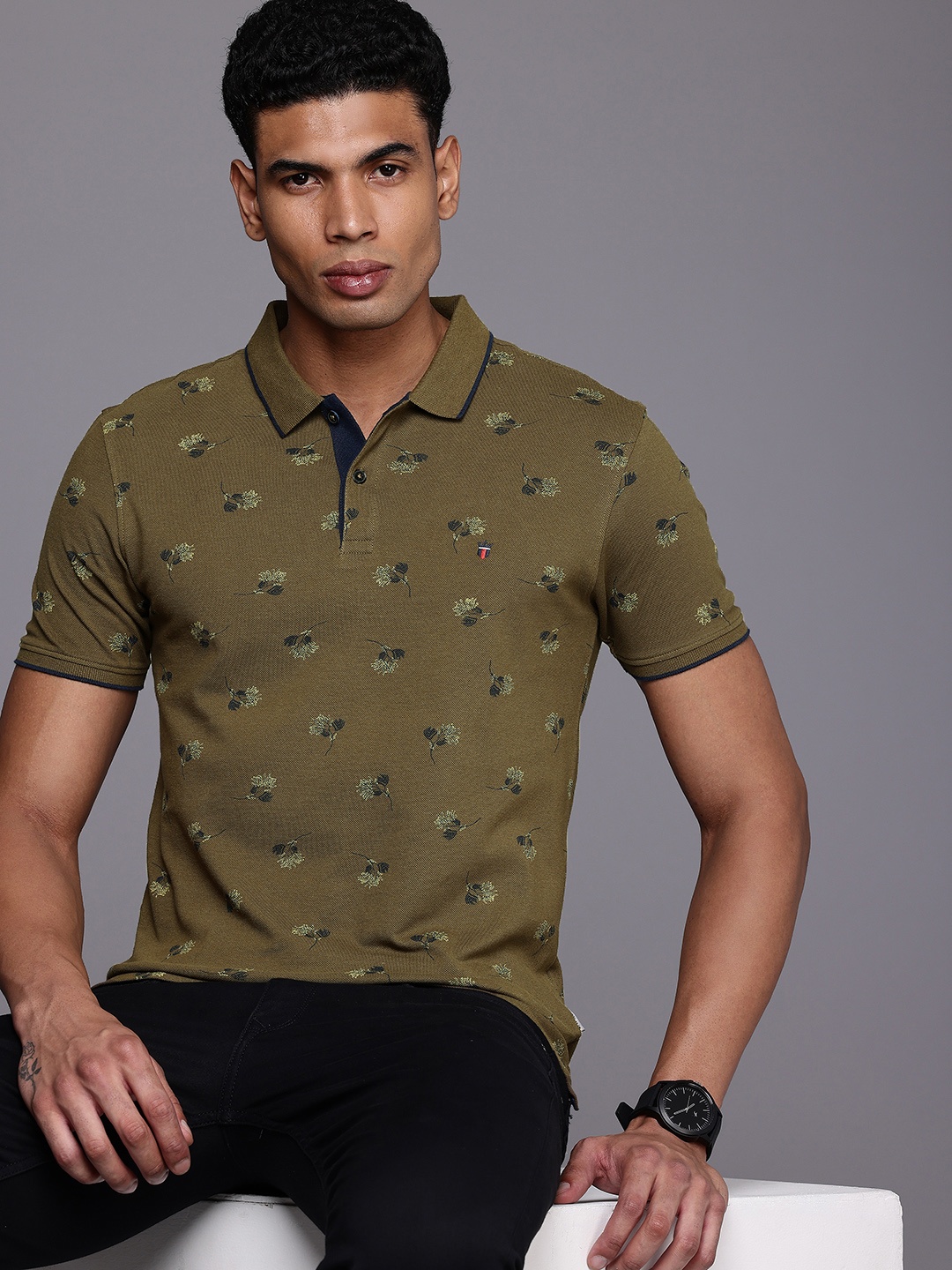 

Louis Philippe Jeans Floral Printed Polo Collar Pure Cotton Slim Fit T-shirt, Olive