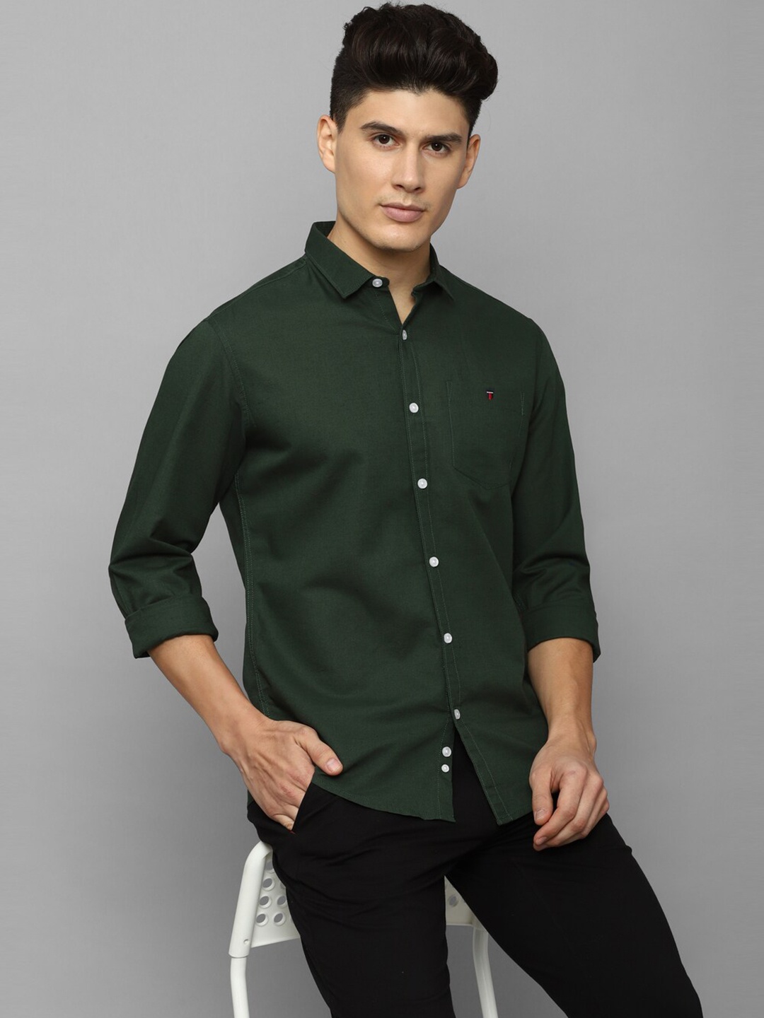 

Louis Philippe Jeans Slim Fit Cotton Linen Casual Shirt, Green