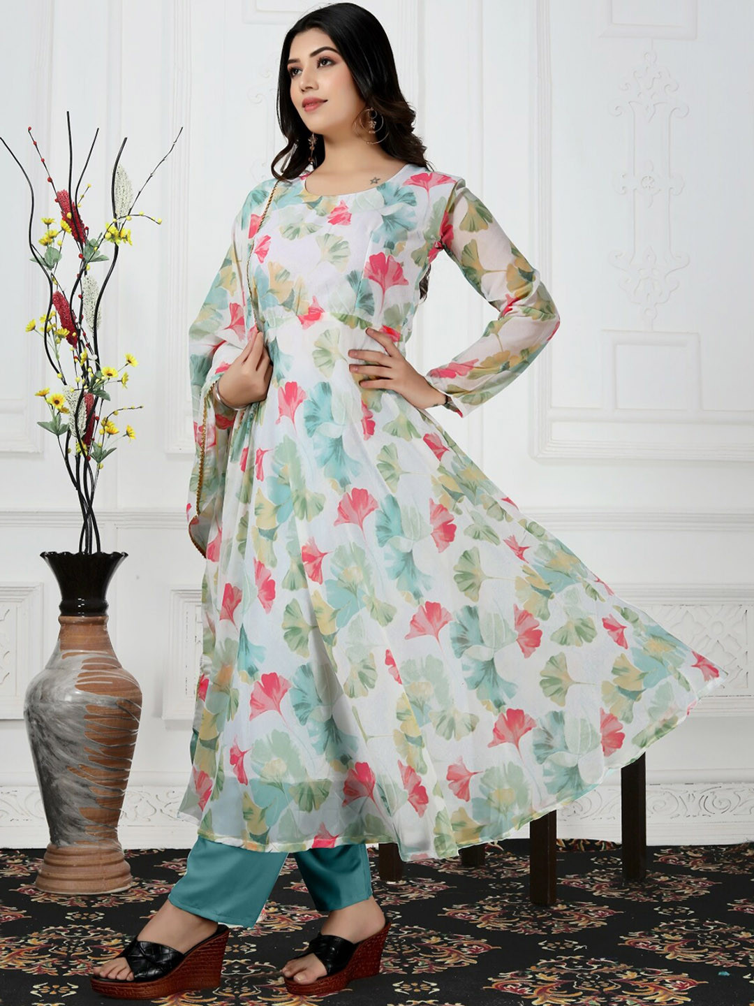

N N ENTERPRISE Floral Printed Regular Georgette Anarkali Kurta With Trousers & Dupatta, White