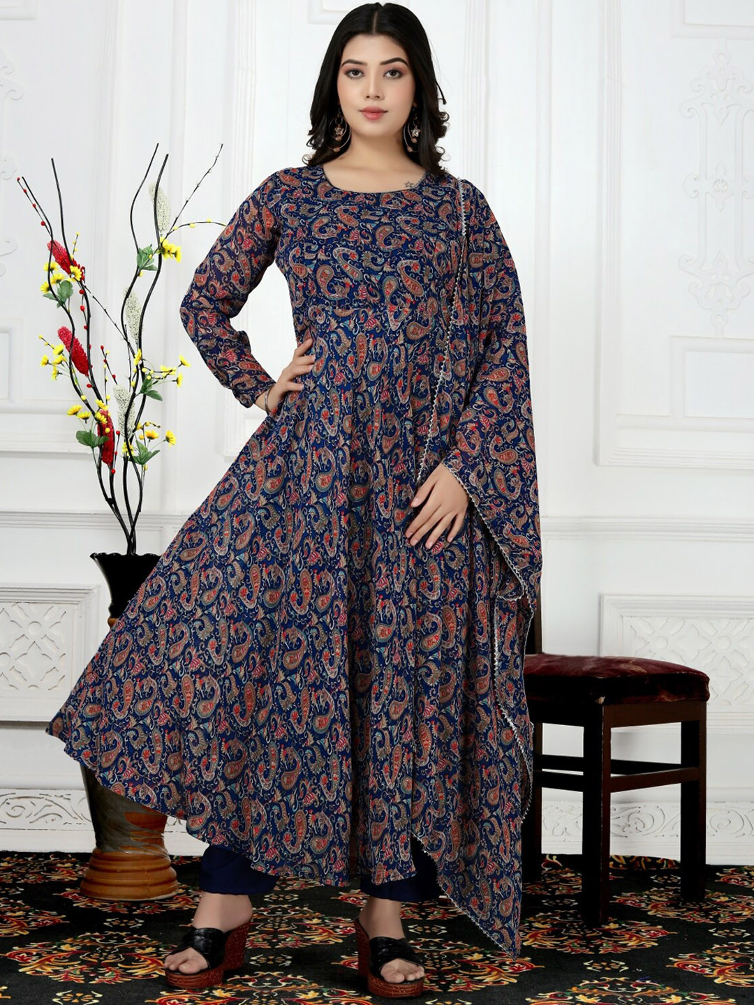 

N N ENTERPRISE Paisley Printed Regular Georgette Anarkali Kurta With Trousers & Dupatta, Navy blue