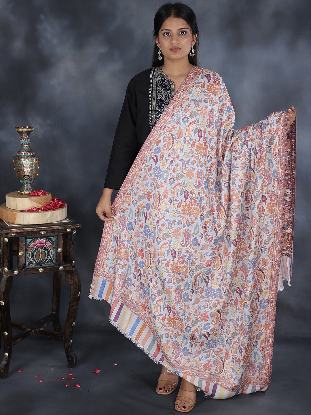 

Exotic India Pearl White Woven Flowers and Paiselys in Thread Kani Jamawar Stole