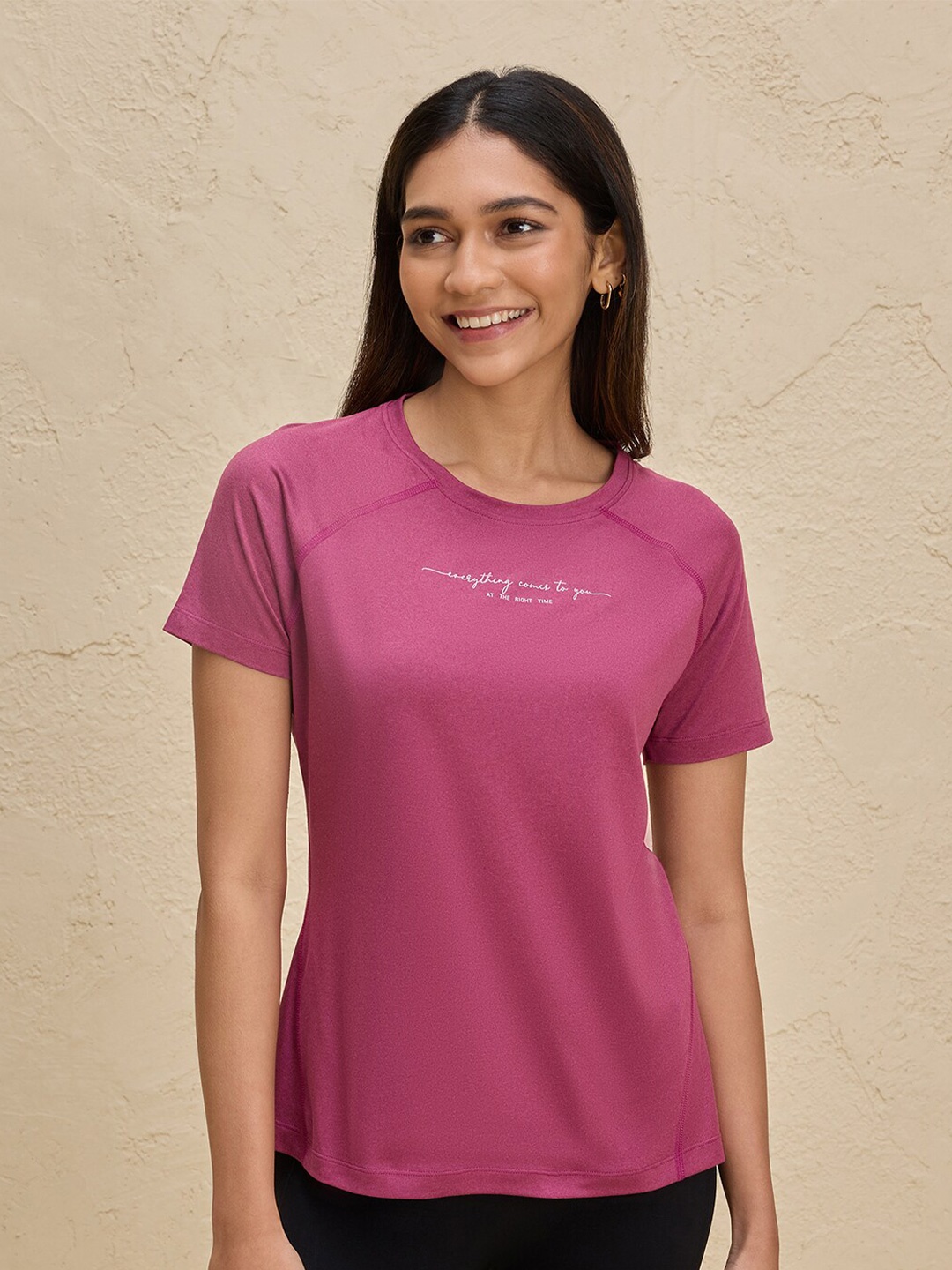 

Nykd By Nykaa Cotton Quick Dry UV Protection Slim Fit T-shirt, Magenta