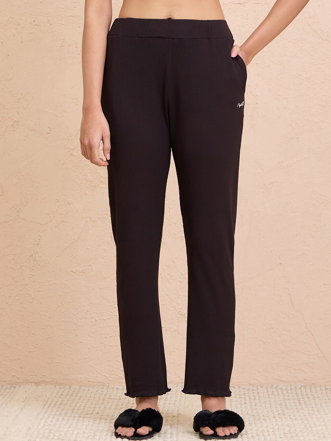 

Nykd By Nykaa Summer Essential Soft and Comfy Breathable Rib Lounge Pant, Black