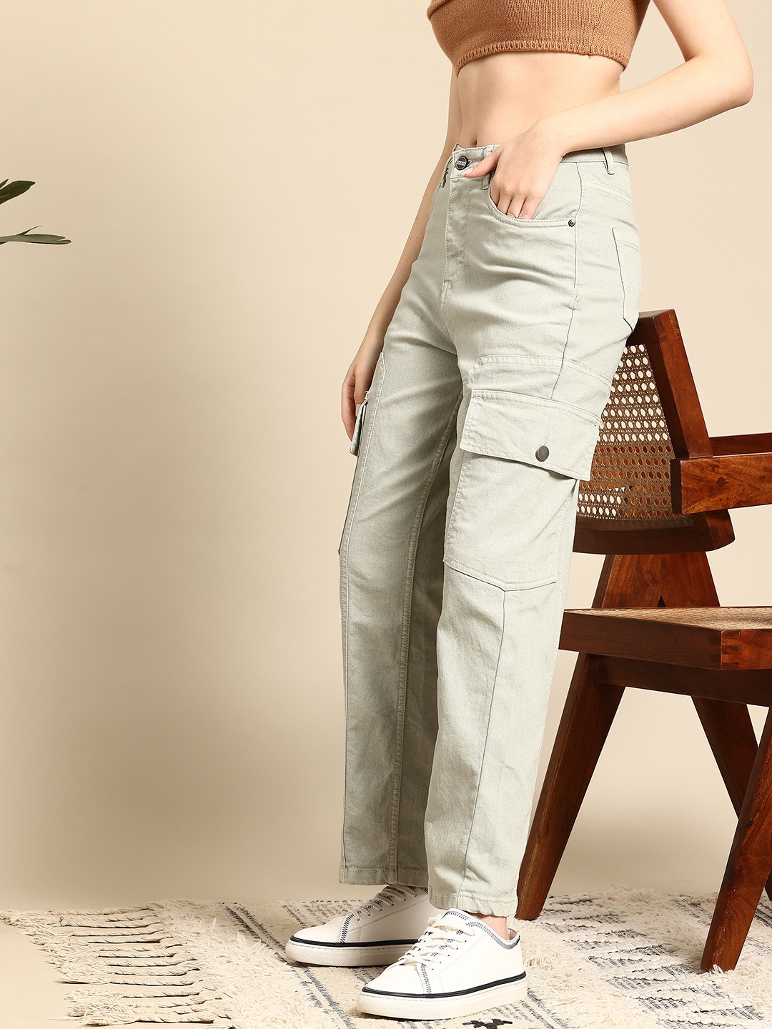 

Mast & Harbour Women Straight Fit High-Rise Cargo Jeans, Green