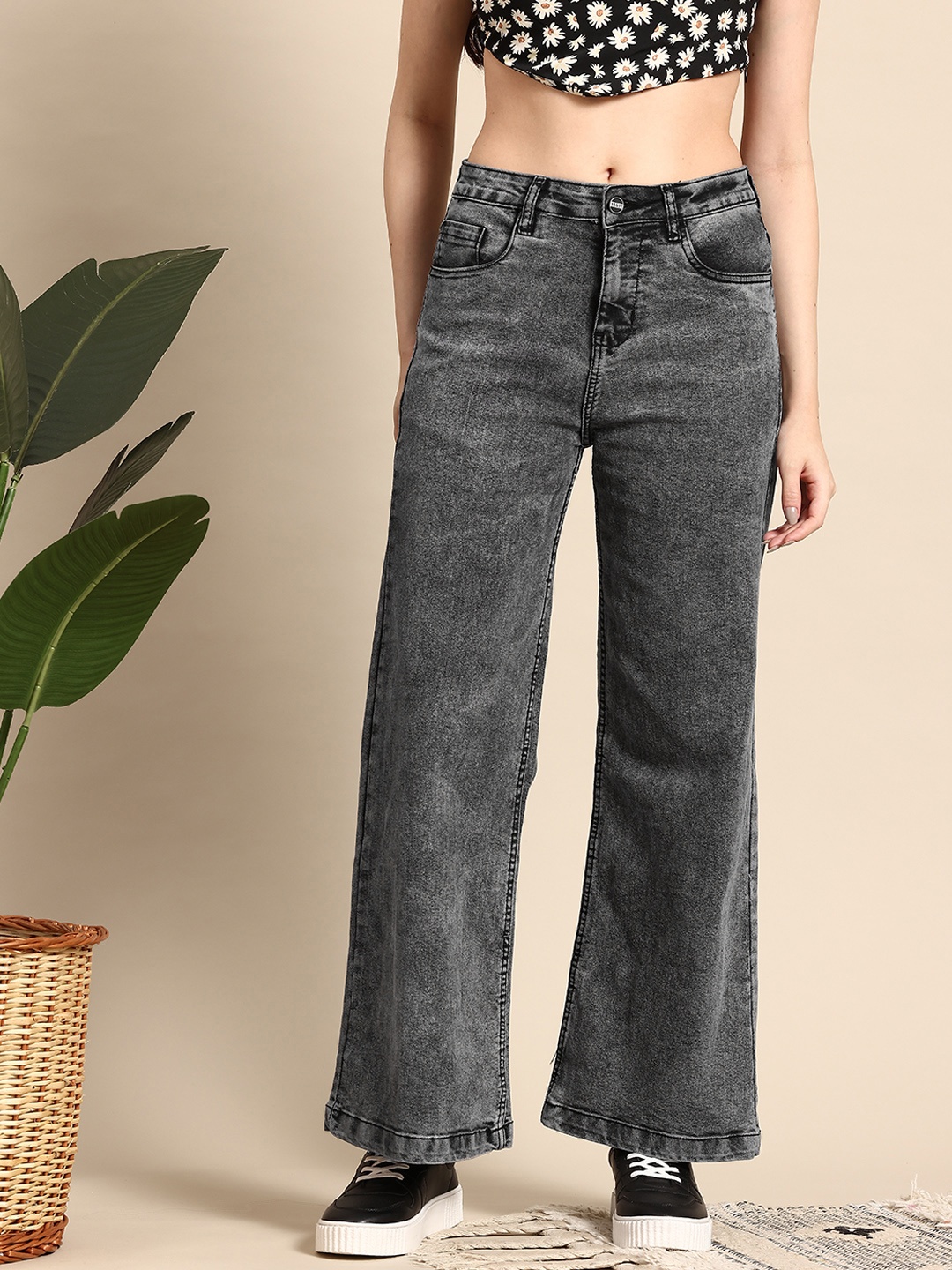 

Mast & Harbour Women Wide Leg High-Rise Light Fade Stretchable Jeans, Charcoal