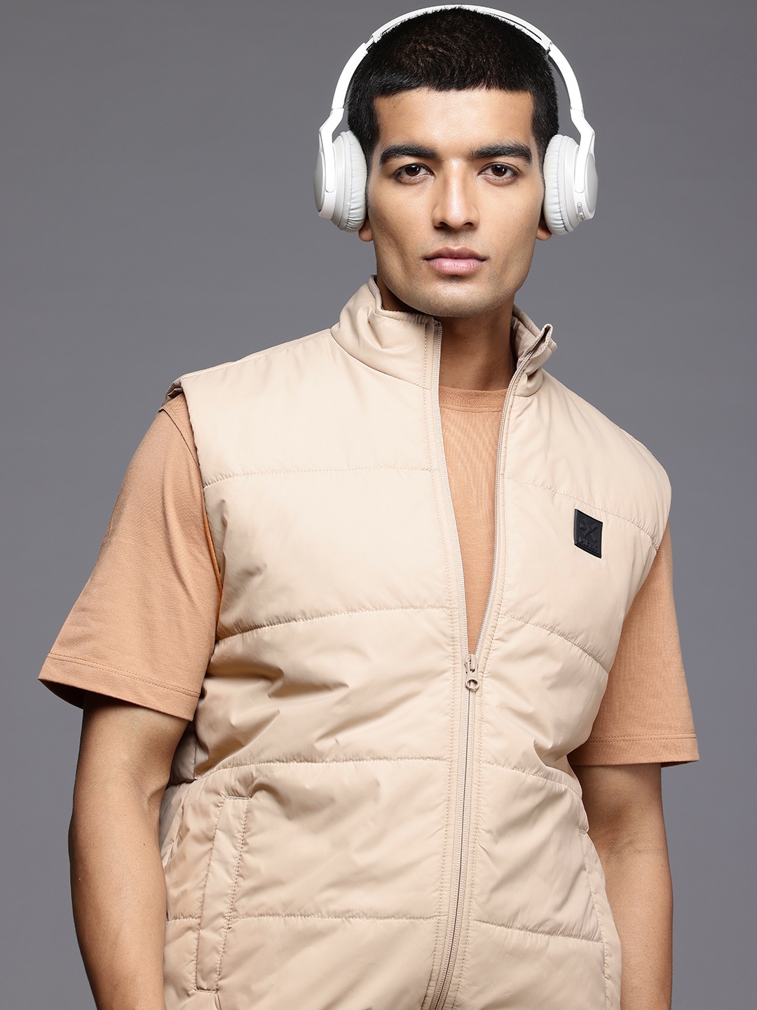 

HRX by Hrithik Roshan Sleeveless Padded Jacket, Beige