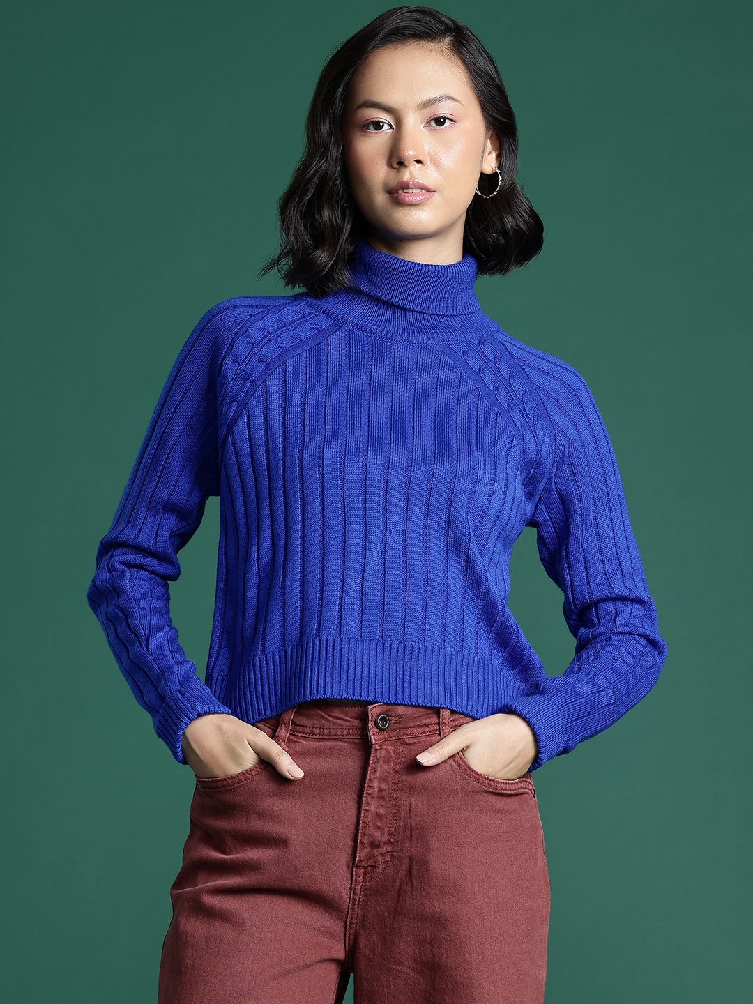 

DressBerry Ribbed Acrylic Turtle Neck Pullover, Blue