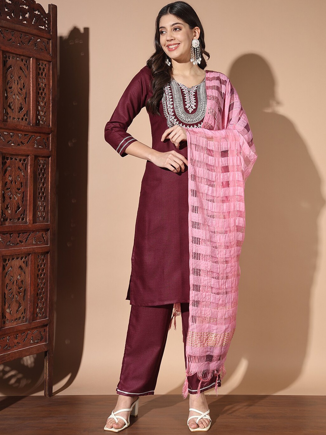 

DIVASTRI Ethnic Motifs Yoke Design Sequinned Pure Cotton Kurta With Trousers & Dupatta, Brown