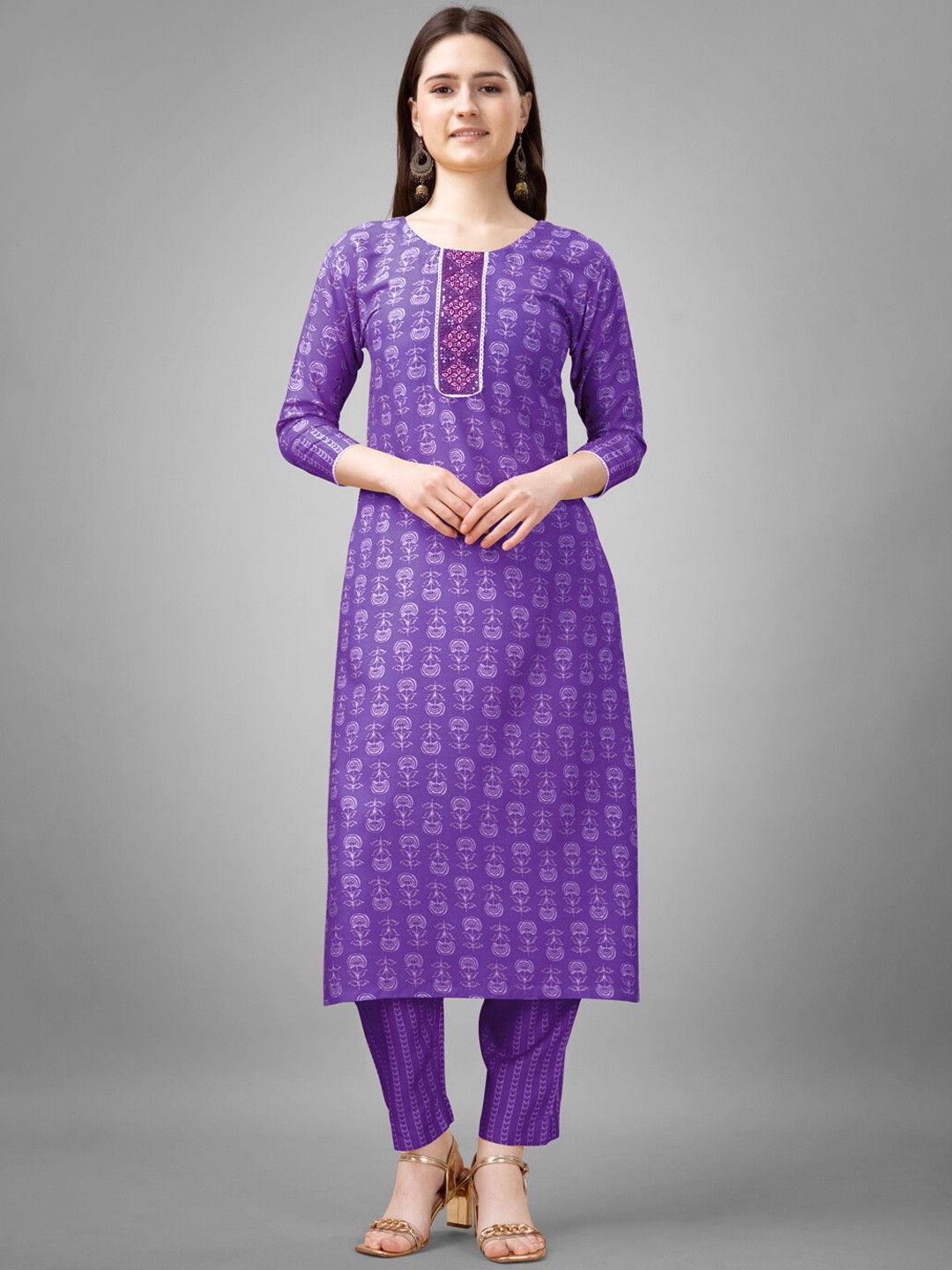 

ARADHNA Ethnic Motifs Printed Regular Gotta Patti Straight Round Neck Kurta with Trouser, Purple