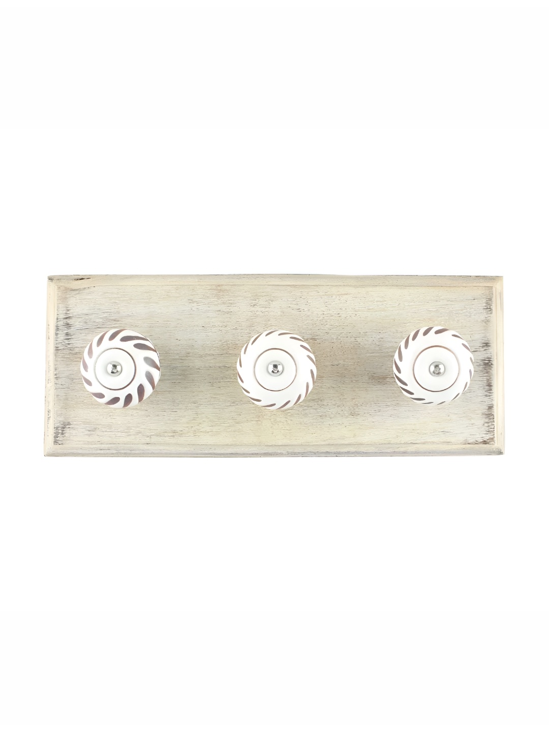 

Indianshelf White & Brown Etched Wooden Wall Hooks