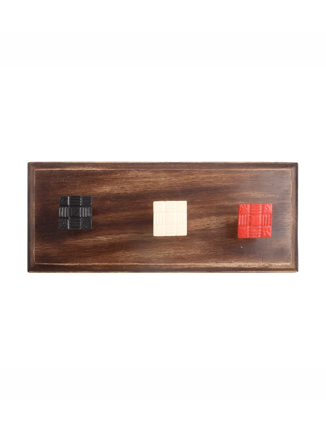 

Indianshelf Brown & Cream Checked Wooden Wall Hooks Key Holder